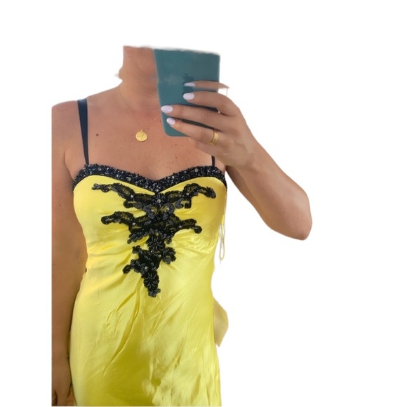 Jovani Gown Yellow/Black - Picture 2 of 3